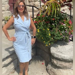 Calvin Klein Notch Collar Zip Front Belted Sleeveless Scuba Crepe Shirt dress.